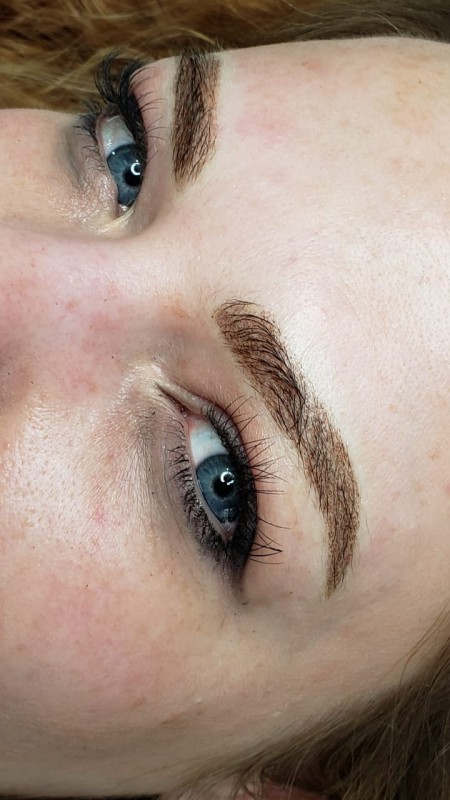 Maquillage permanent sourcils poudrés à La Ciotat proche de Marseille