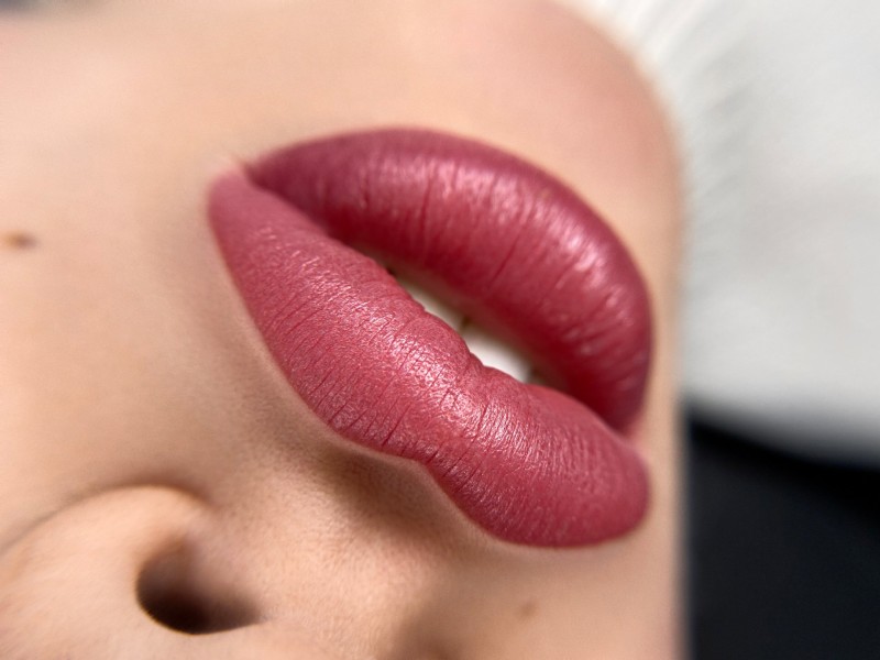 Pourquoi choisir Black Line Studio à la Ciotat pour votre maquillage permanent ?