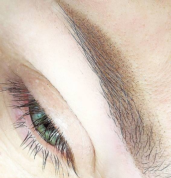 microshading léger pour la peau claire qui parait naturel à la cicatrisation as pigments