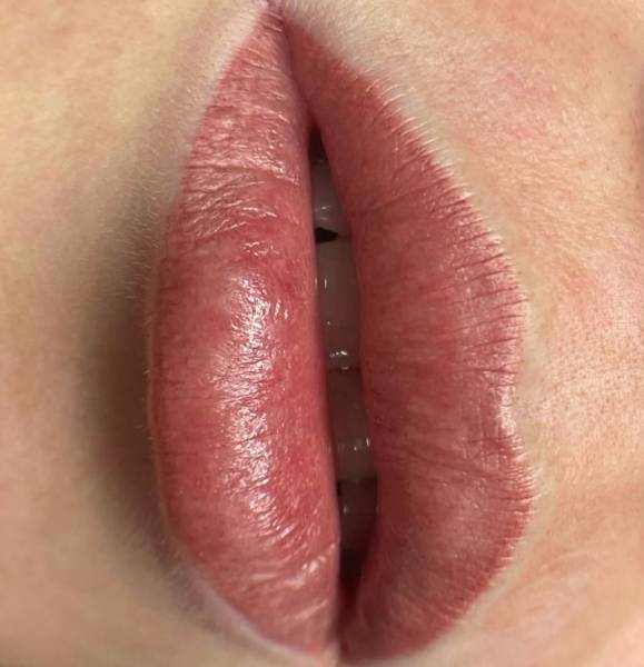 tatouage levre Marseille