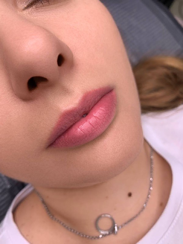 Sublimez vos lèvres avec le maquillage permanent